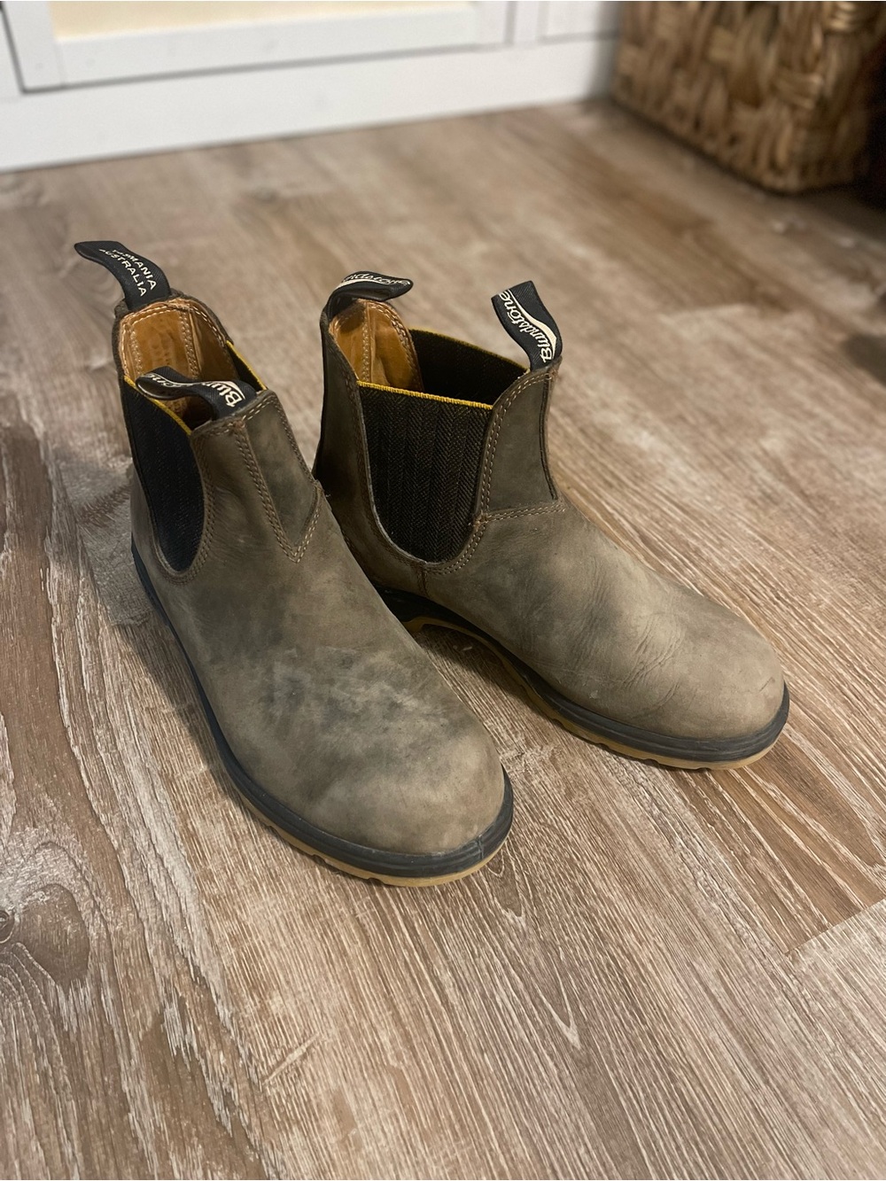 Blundstone Men’s Chukka Boots - Olive Green with Black Elastic